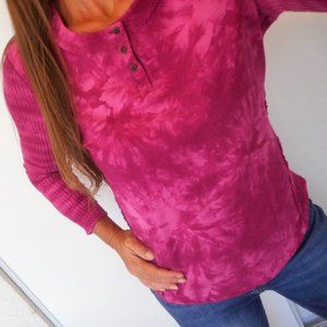 B.L.E.U. Top Size Medium Pink Crochet Back